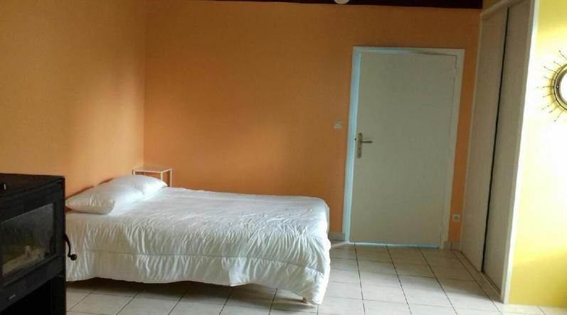 Location 24 Heures Du Mans Louplande Exterior photo